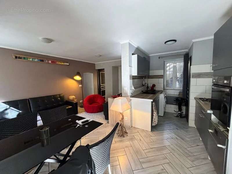 Appartement à CENTURI