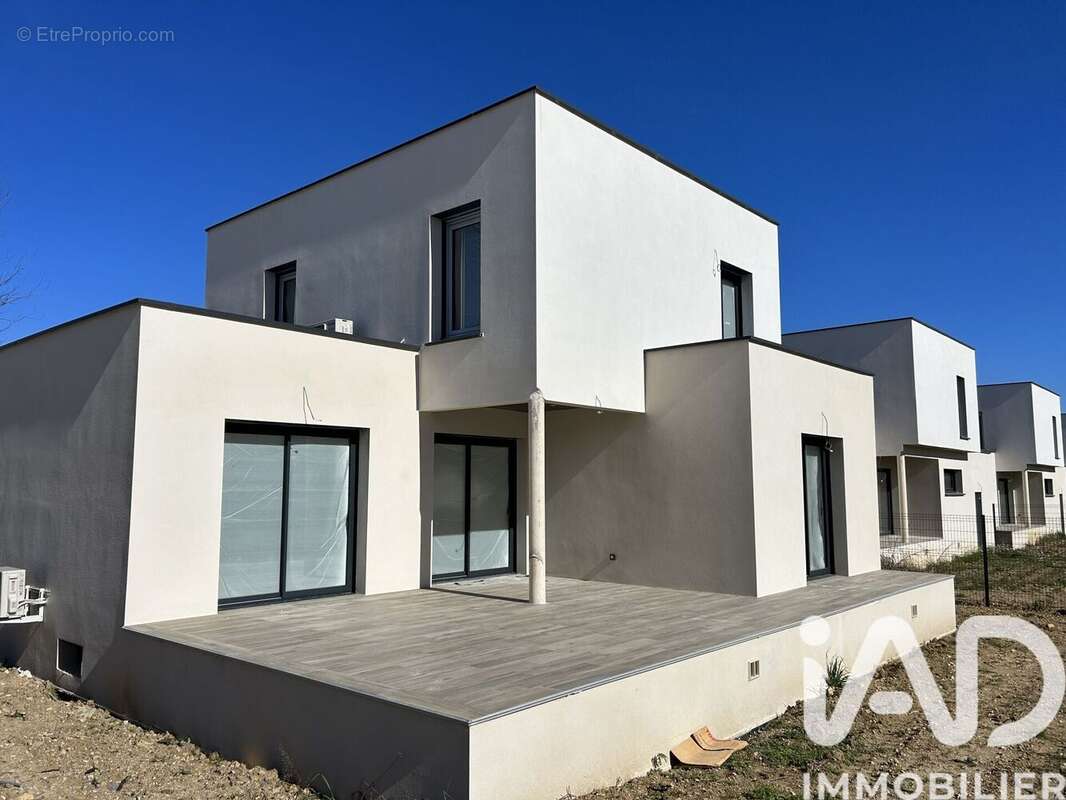 Photo 2 - Maison à RIBAUTE-LES-TAVERNES