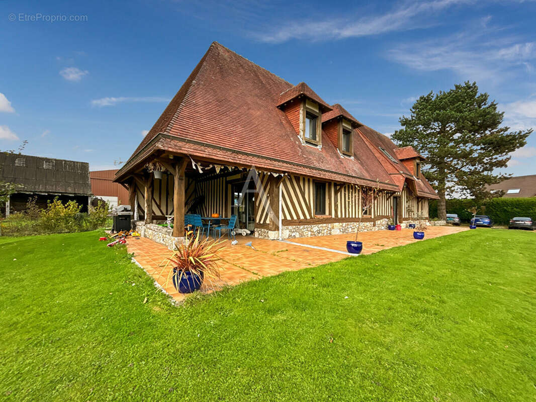 Maison à LA NEUVILLE-CHANT-D'OISEL