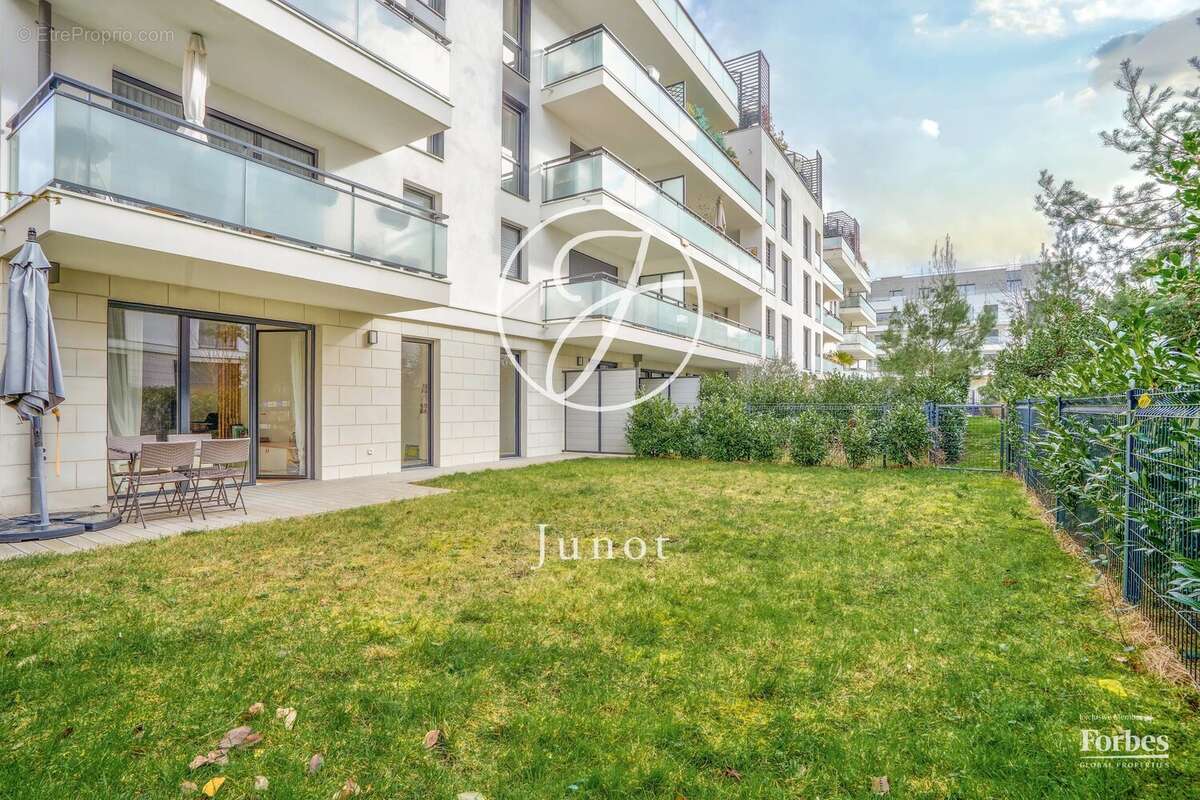 Appartement à GARCHES