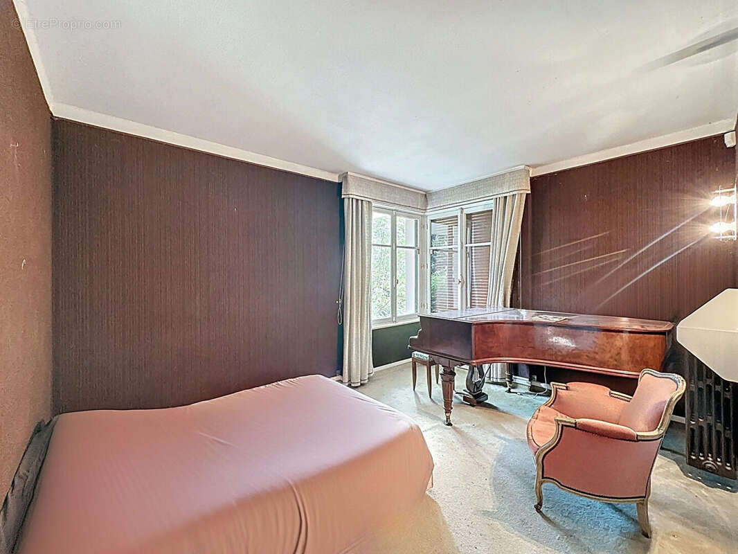 Maison à SAINT-JEAN-LES-DEUX-JUMEAUX