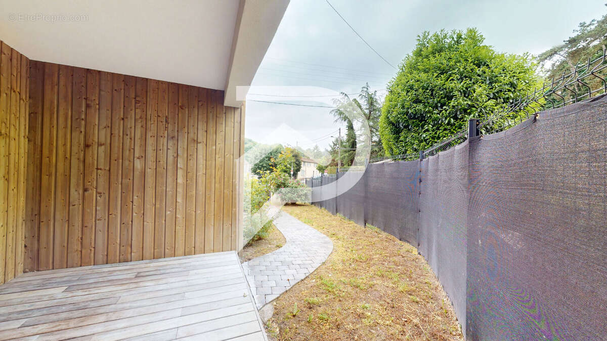 Coup de coeur à Bougival Maison rénovée avec grande terrasse plein Sud - photo 17