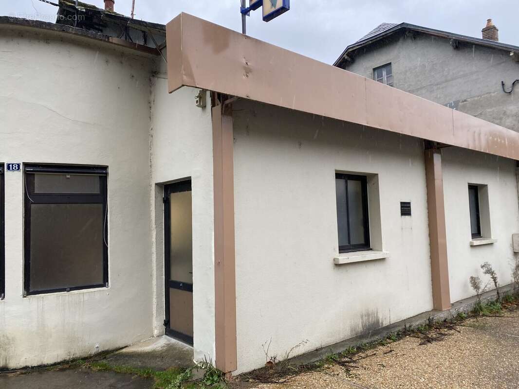 Maison à EYMOUTIERS