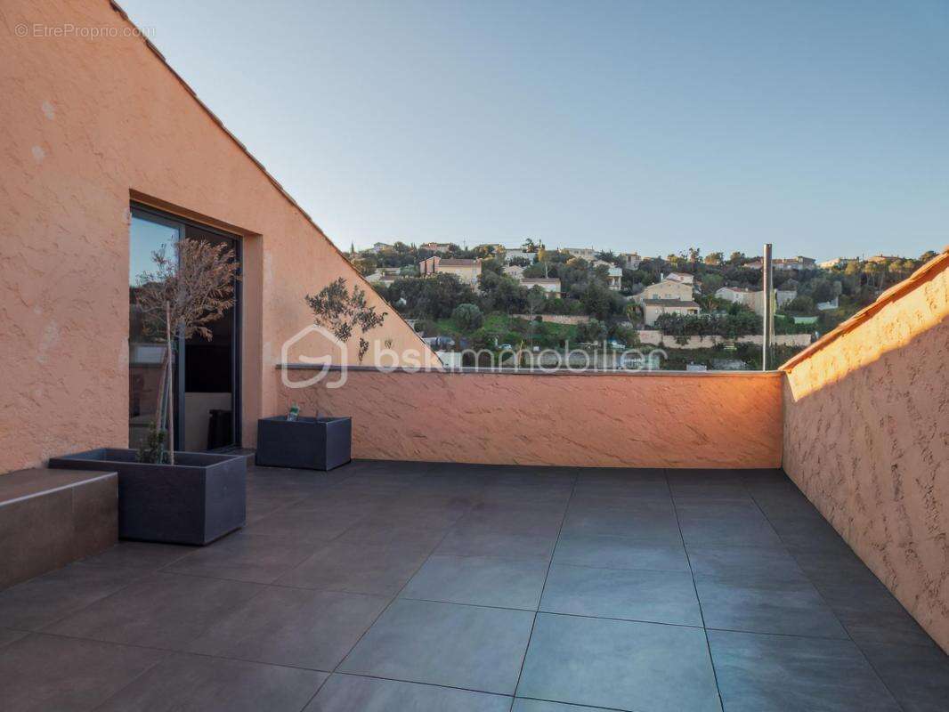 Appartement à SAINT-RAPHAEL