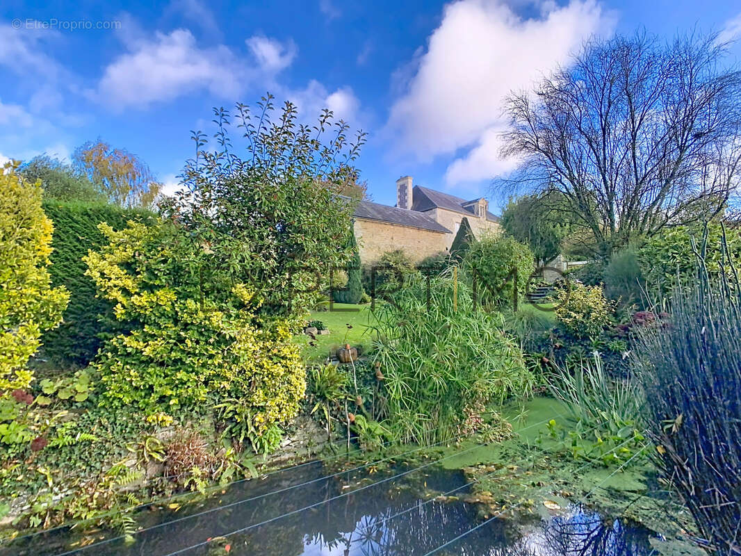 Maison à VILLERS-BOCAGE