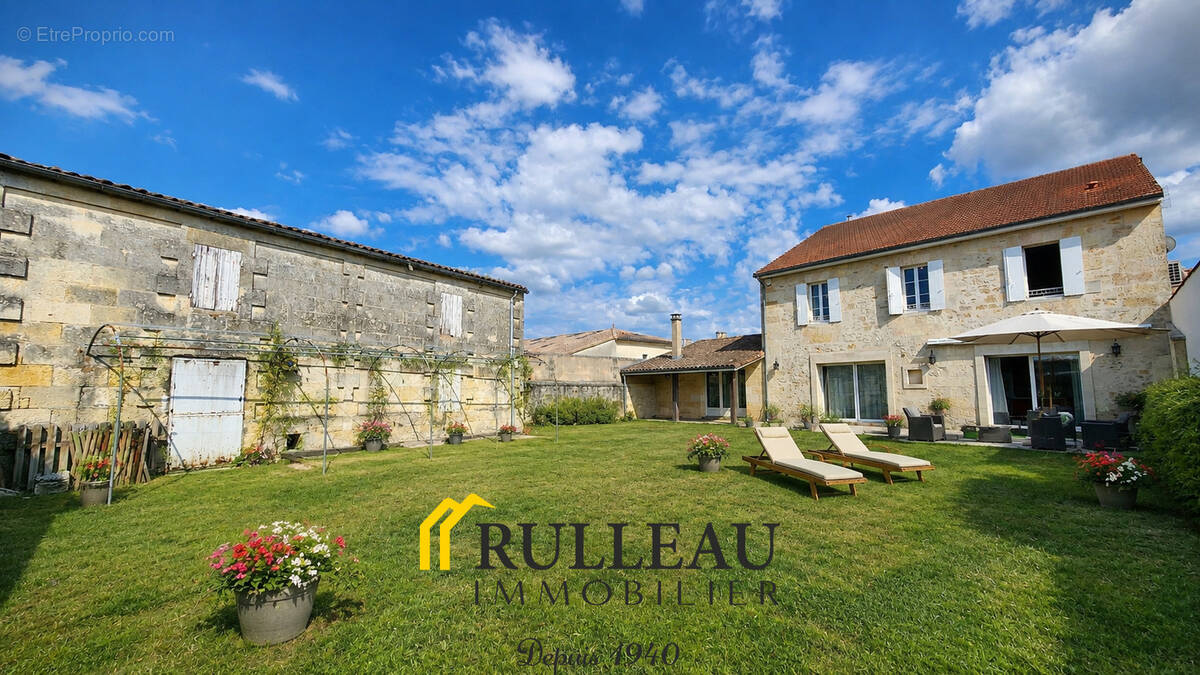Maison à PUGNAC