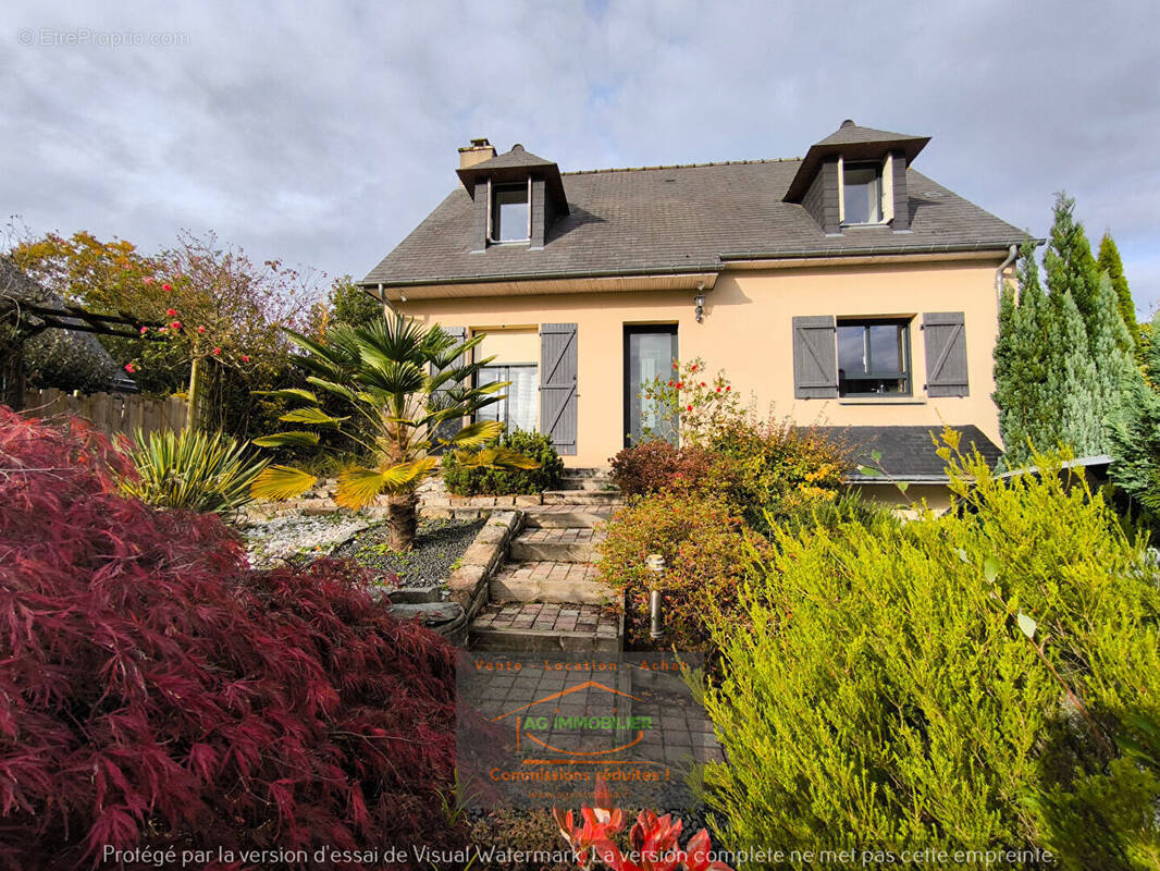 Maison à LA CHAPELLE-DES-FOUGERETZ