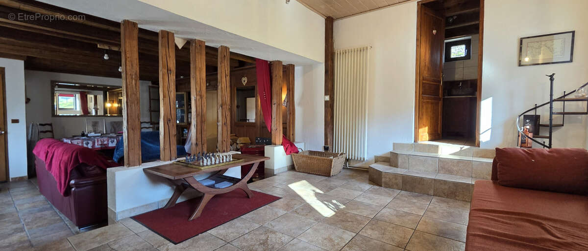 Champenay, commune de Plaine, spacieuse maison de caractère, rénovée, 192 m2, 4 chambres. - photo 32