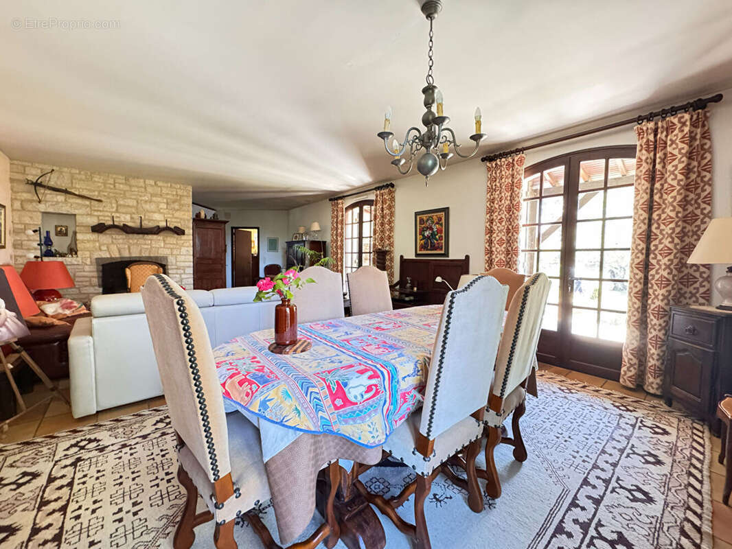 Maison à CHANCELADE