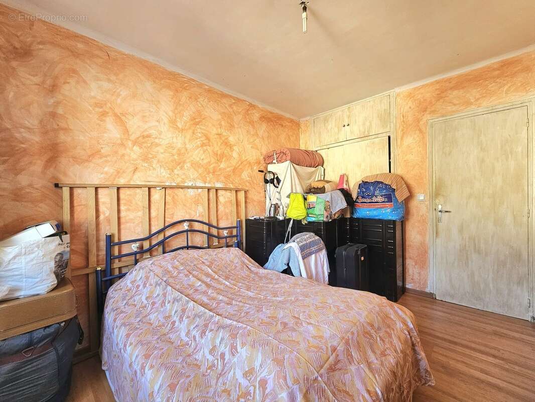 Appartement T3 de 73 m2, cave, balcon, vue mer à BASTIA (HAUTE CORSE) - photo 10
