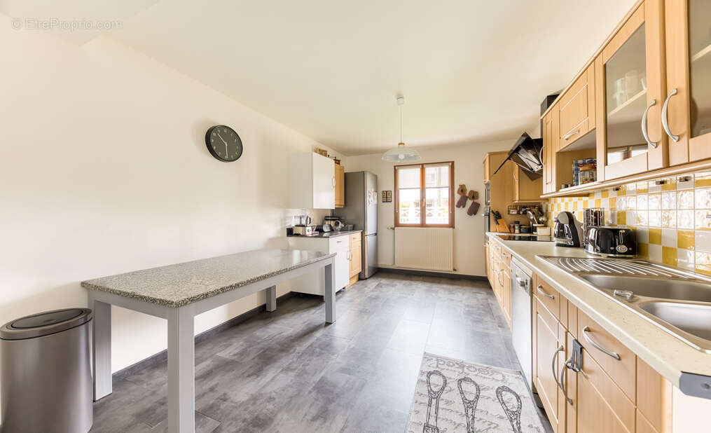 Maison à OZOIR-LA-FERRIERE