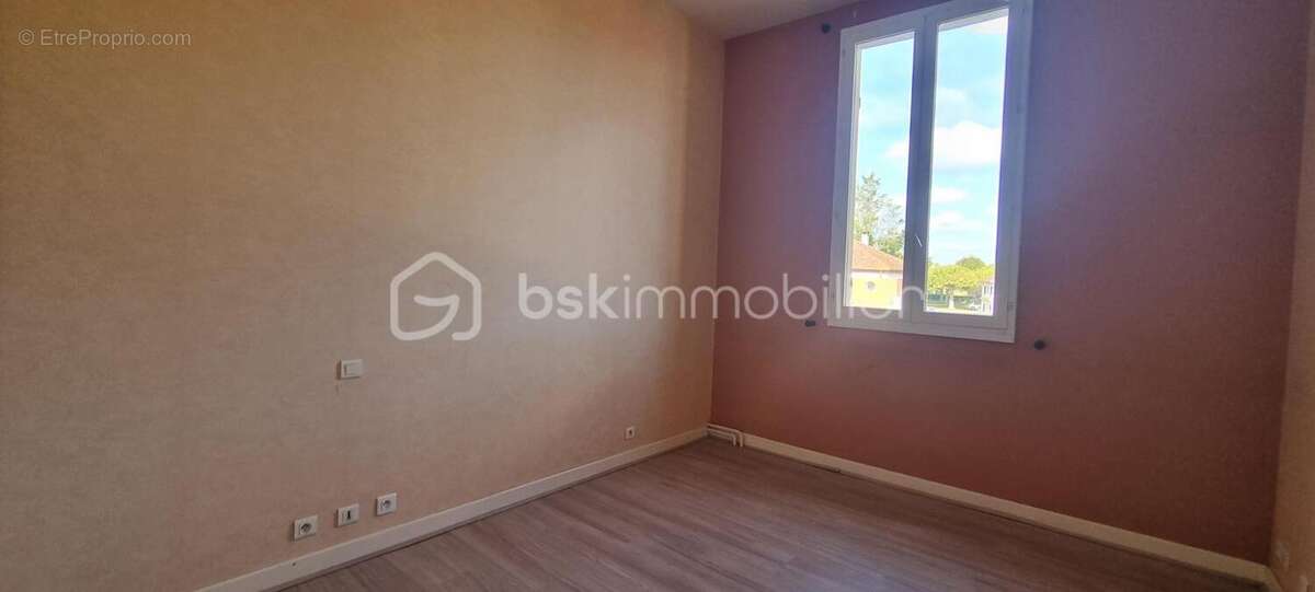 Immeuble de près de 600 m2 - photo 7