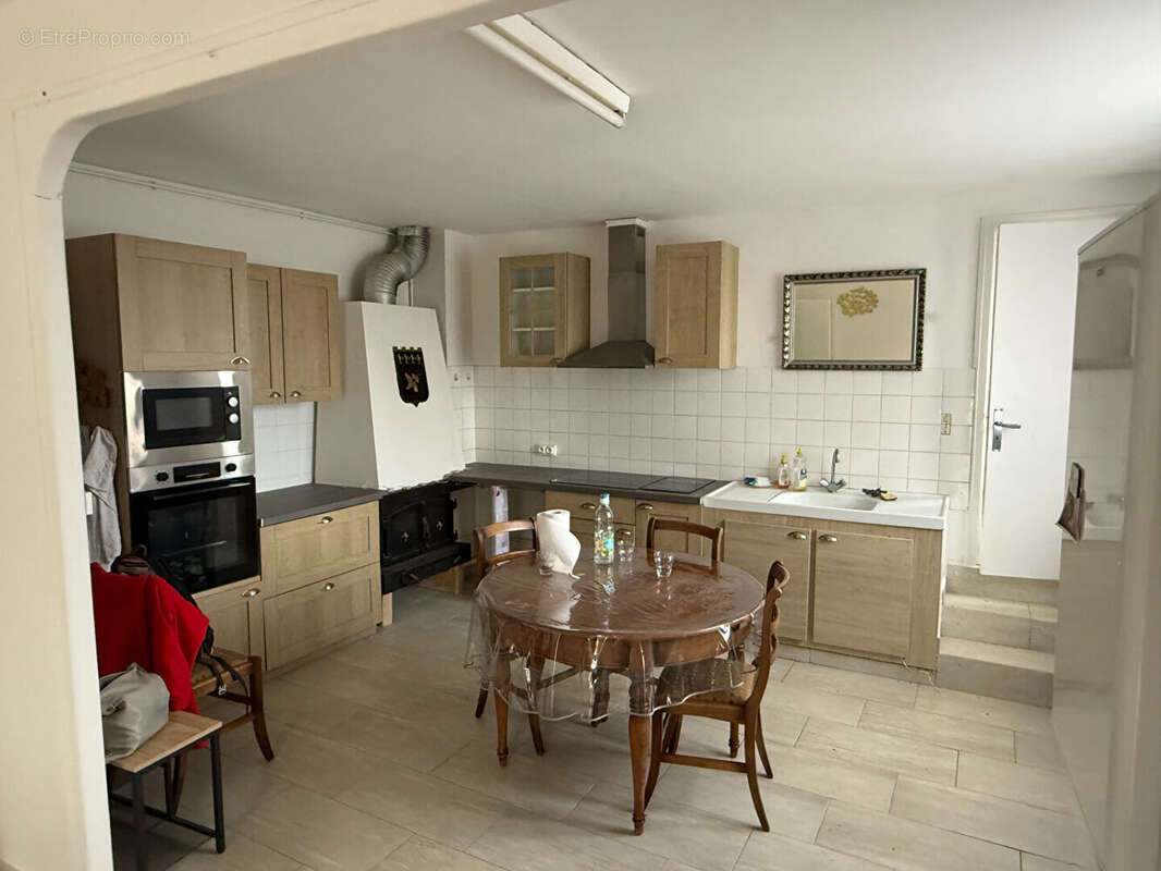 Maison à FRESNAY-SUR-SARTHE