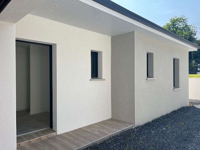 Maison 130 m² à Montardon  - photo 4