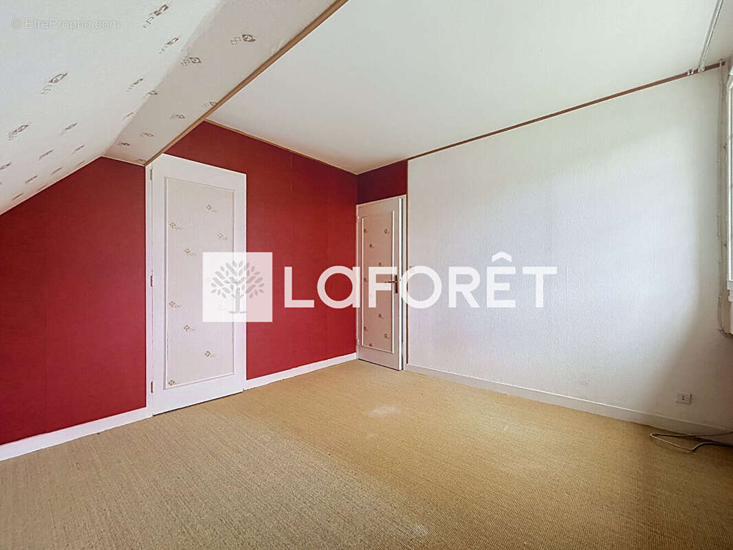 Maison 6 pièces 124m2 Cesson Bourg - photo 9