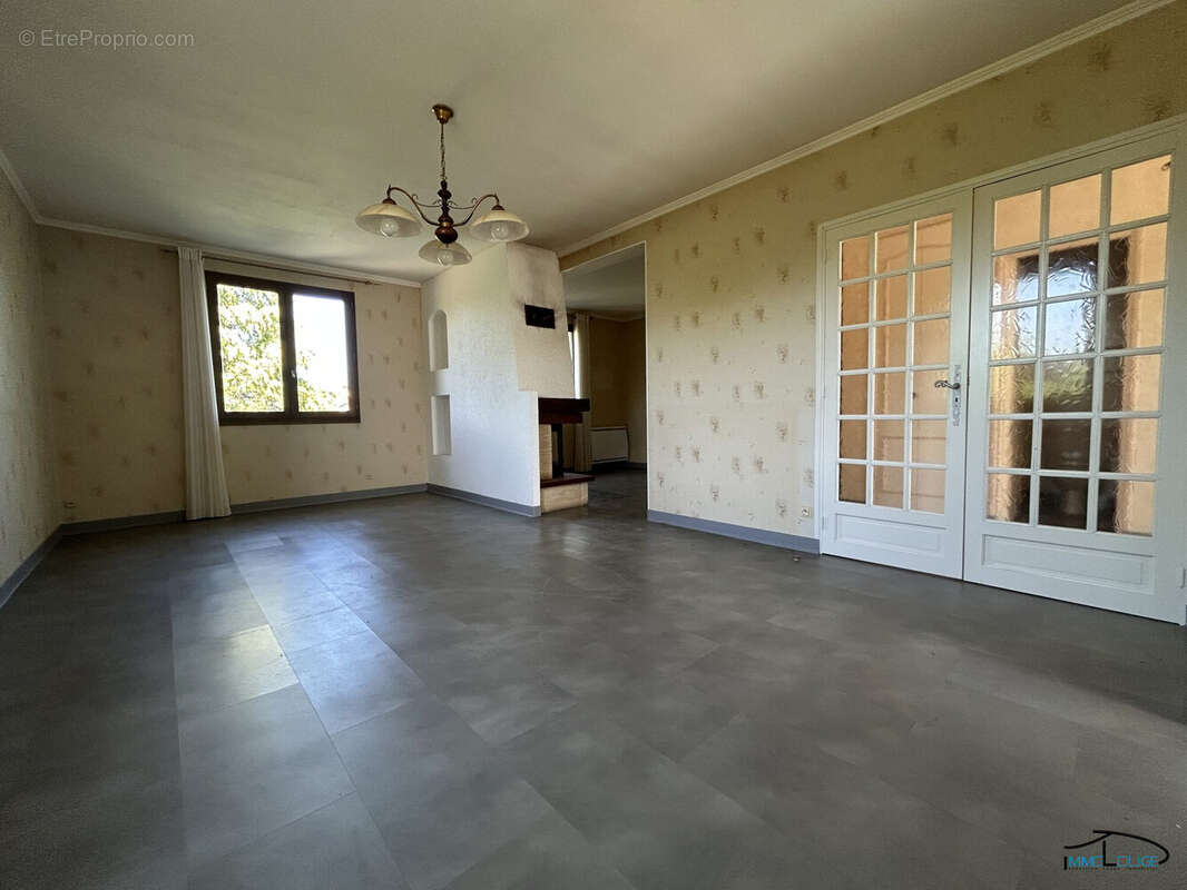 Maison 108 m² à Maleville  - photo 6