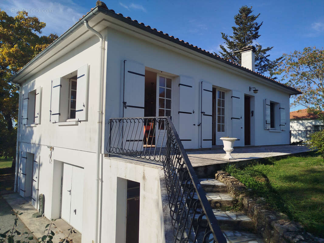 Maison à SAUVETERRE-DE-GUYENNE