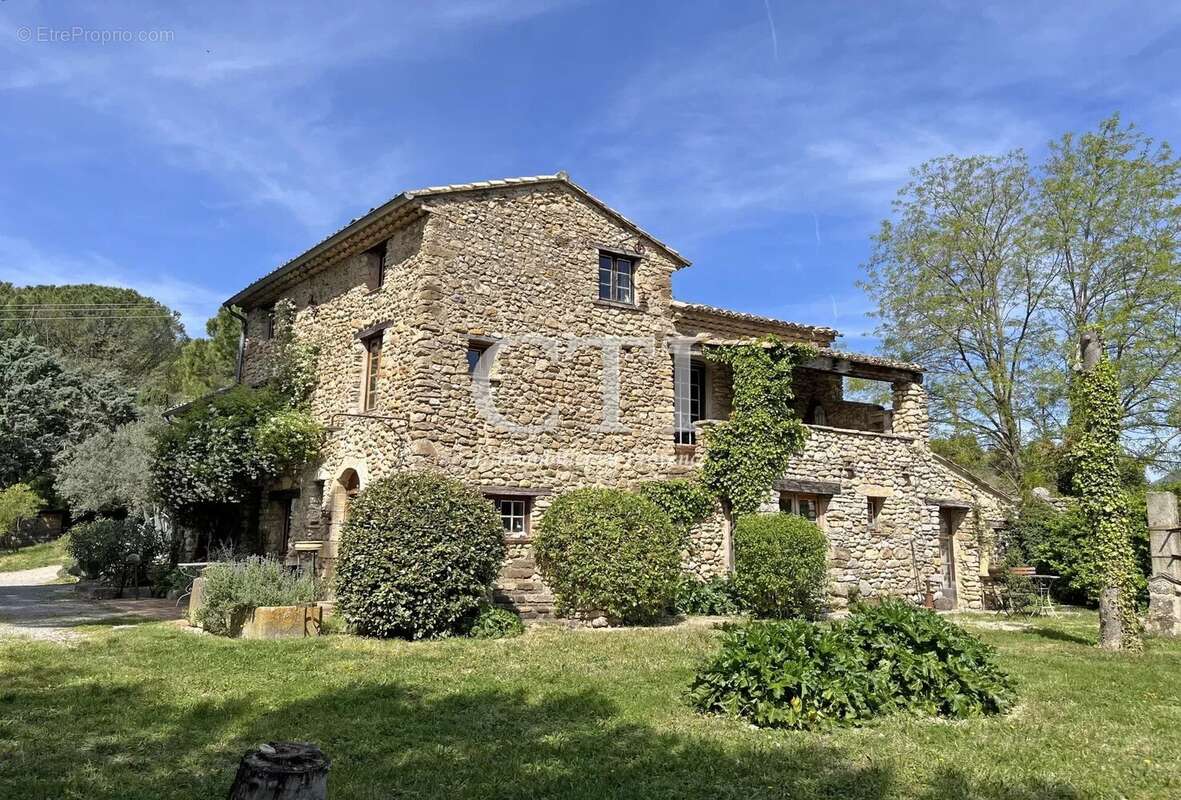 Maison à VAISON-LA-ROMAINE