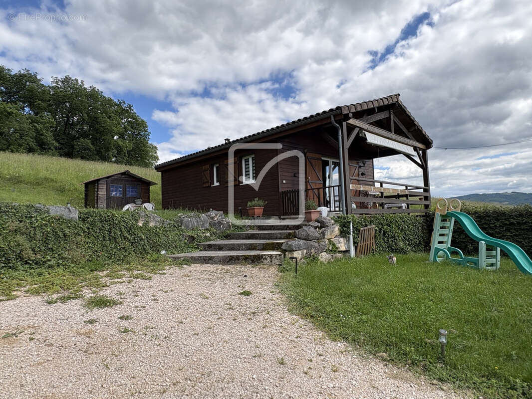 Maison à BELMONT-BRETENOUX
