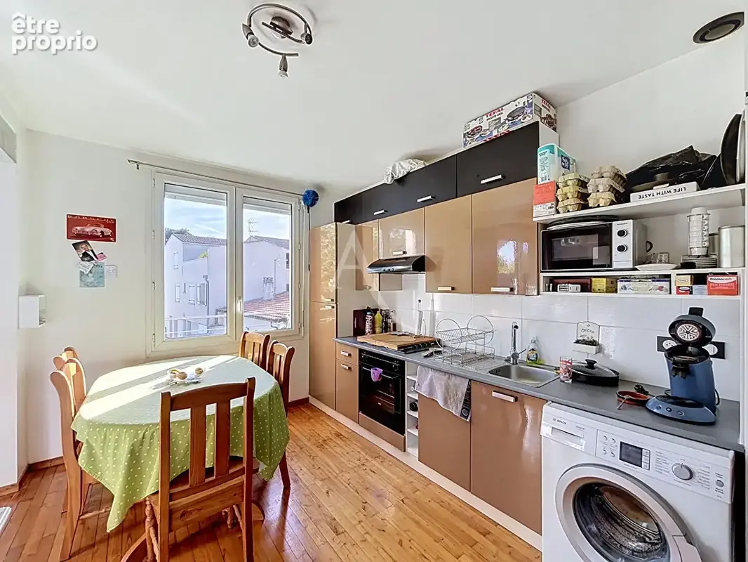 Ensemble immobilier locatif  à AYTRE avec 3 appartements - photo 2