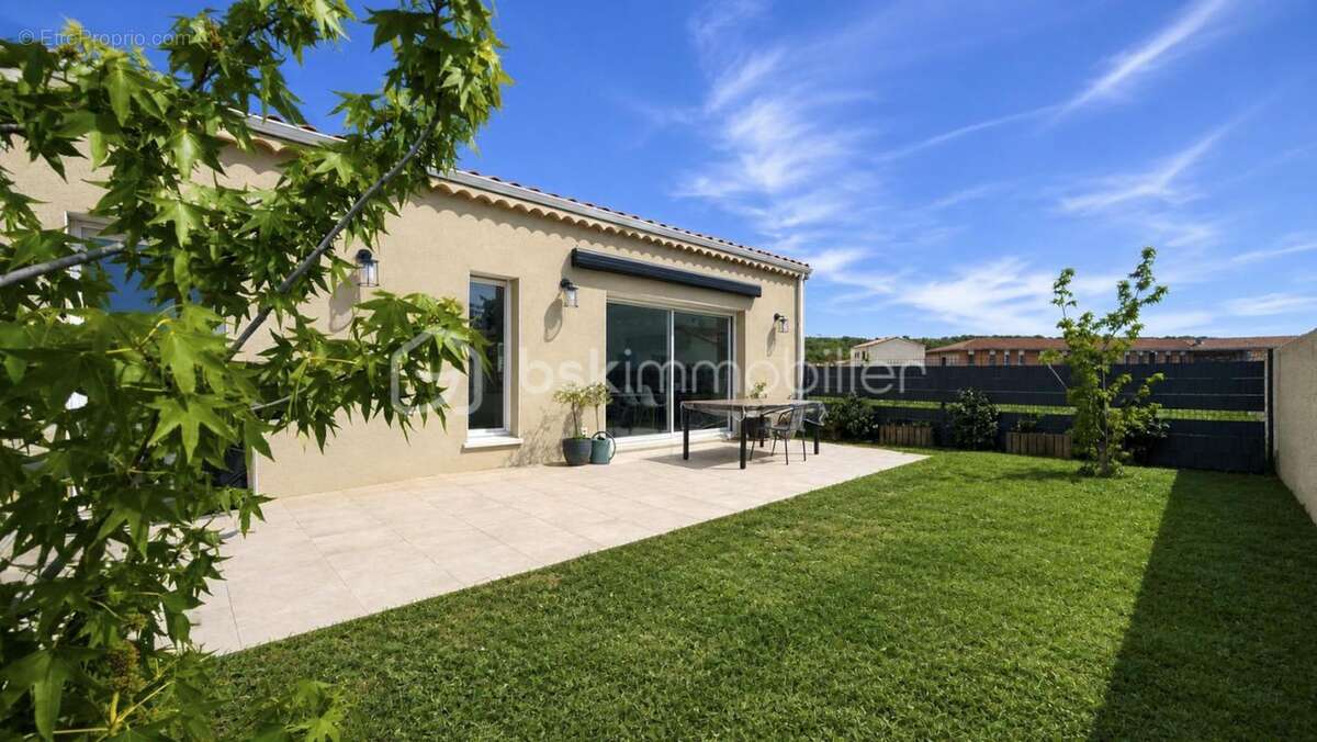 Maison à MONTELIMAR