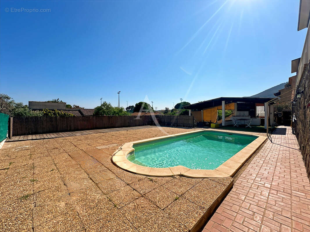 Maison à LA VALETTE-DU-VAR