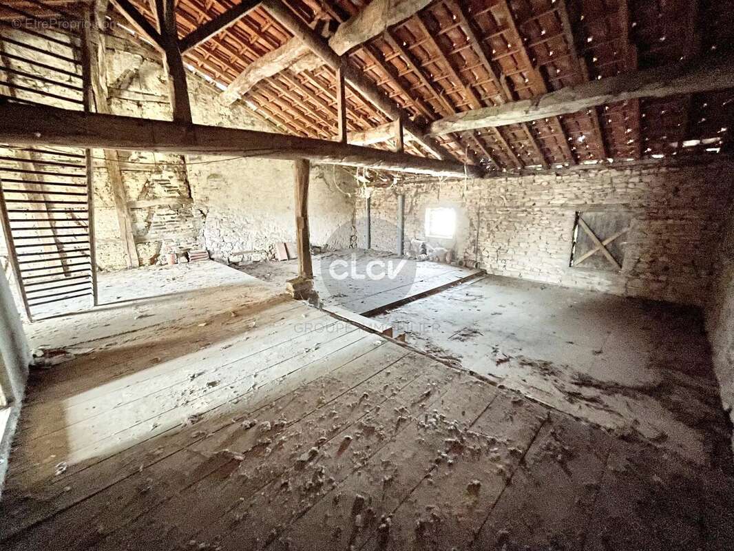 Maison à PONT-DE-VAUX