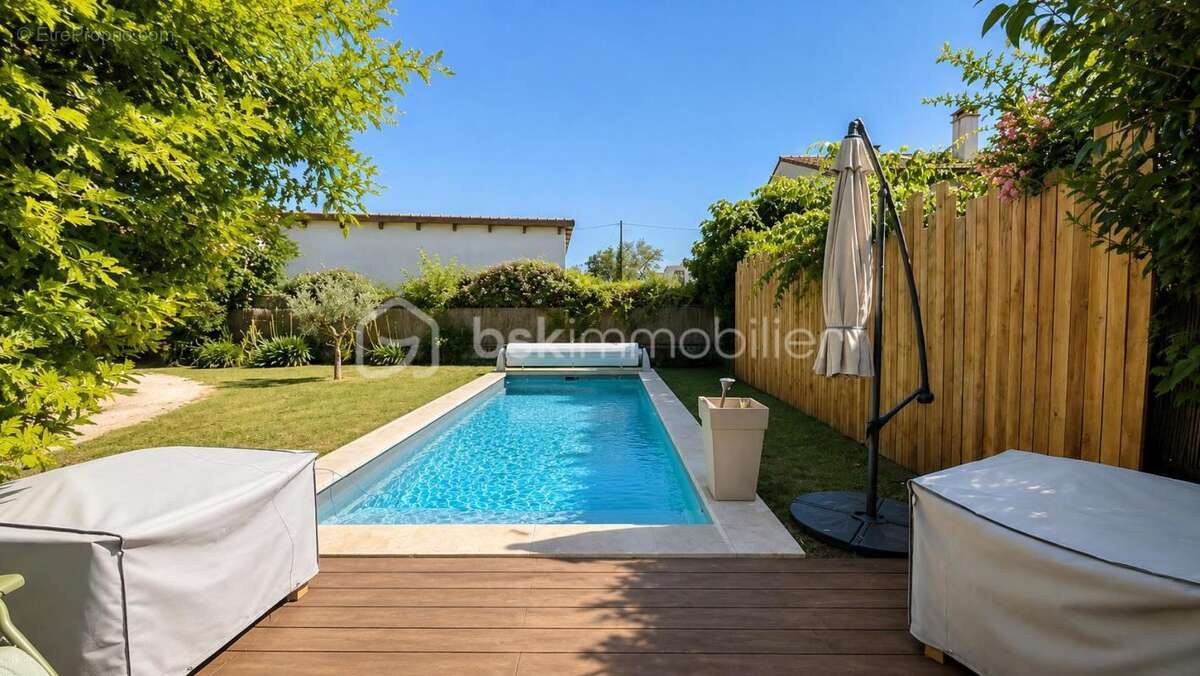 Maison à MONTELIMAR