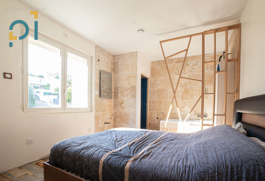 Appartement à MARSEILLE-15E