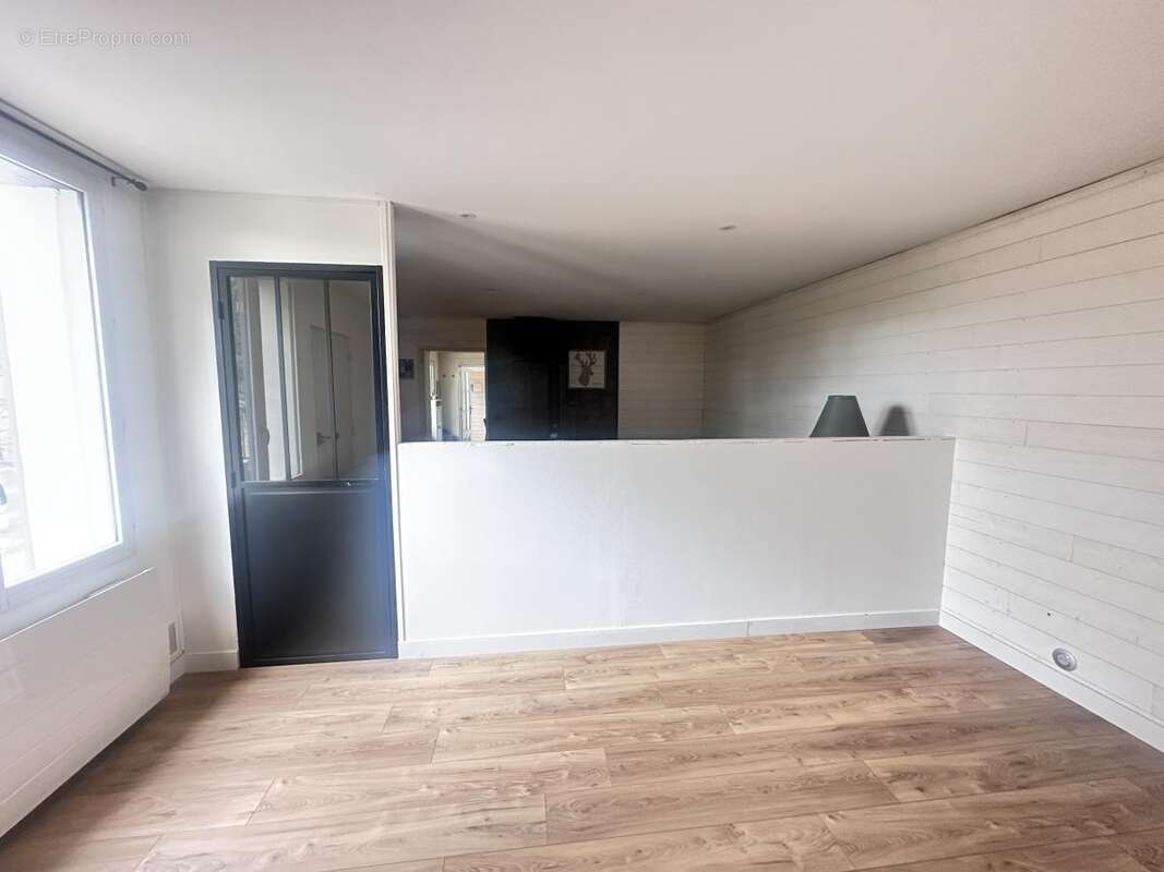 Maison 66 m² à Saint-Epain  - photo 8