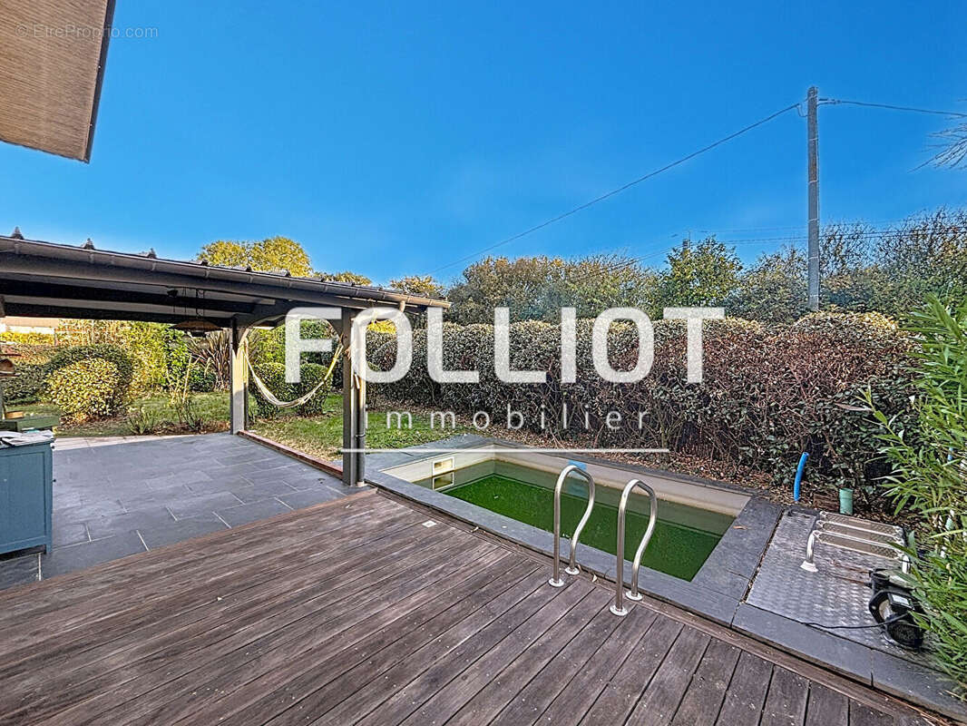 Commerce à DIVES-SUR-MER