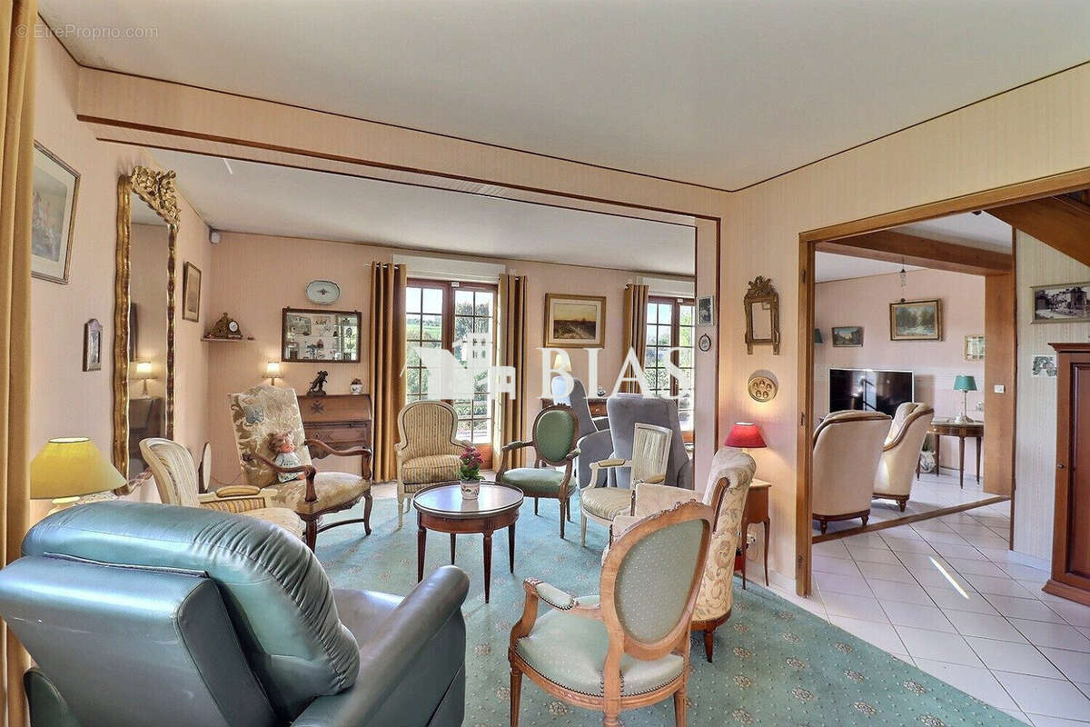 Maison à PONT-L&#039;EVEQUE