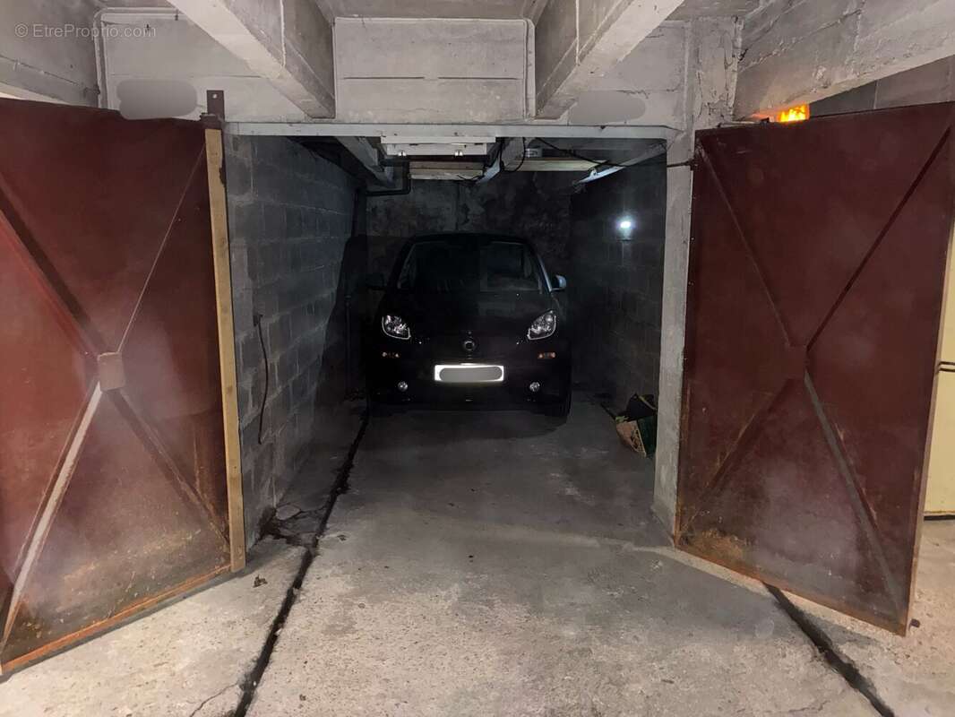 Parking 12 m² à Boulogne-Billancourt  - photo 2
