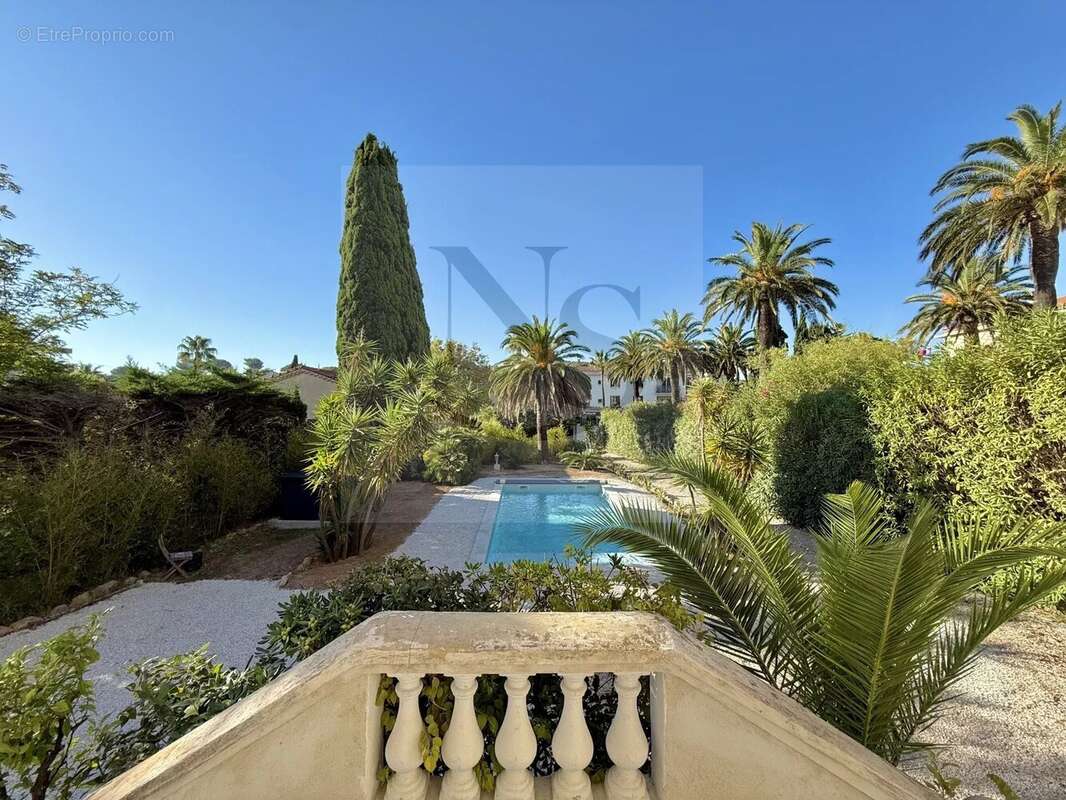 Maison à SANARY-SUR-MER