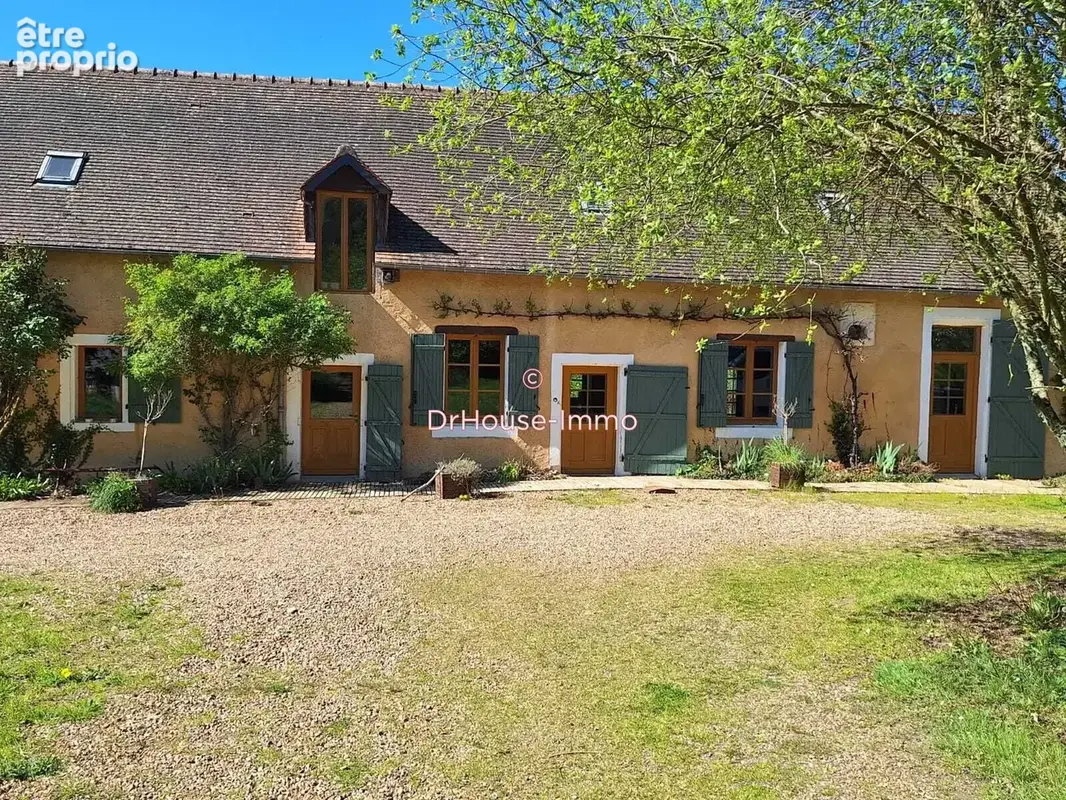 Maison 10 pièces 300 m² à vendre à Marigne-Laille (72220) - photo 16