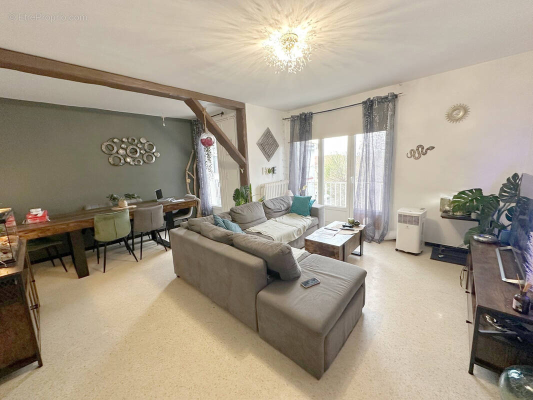 Appartement à LATTES