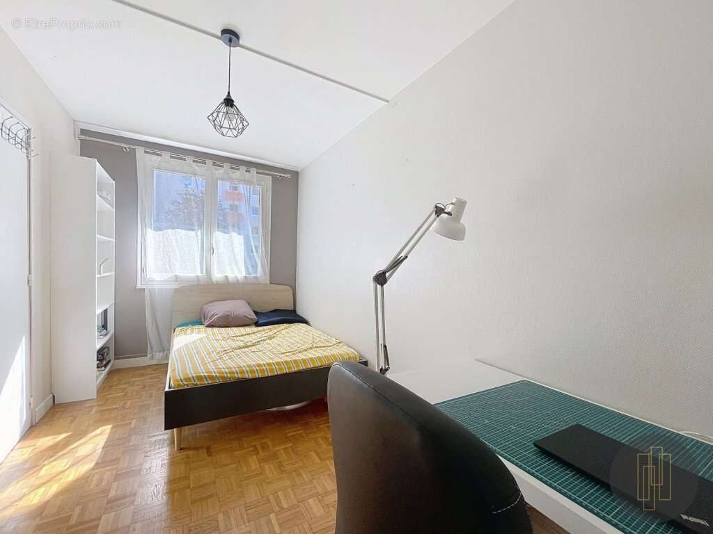 Appartement à LYON-8E