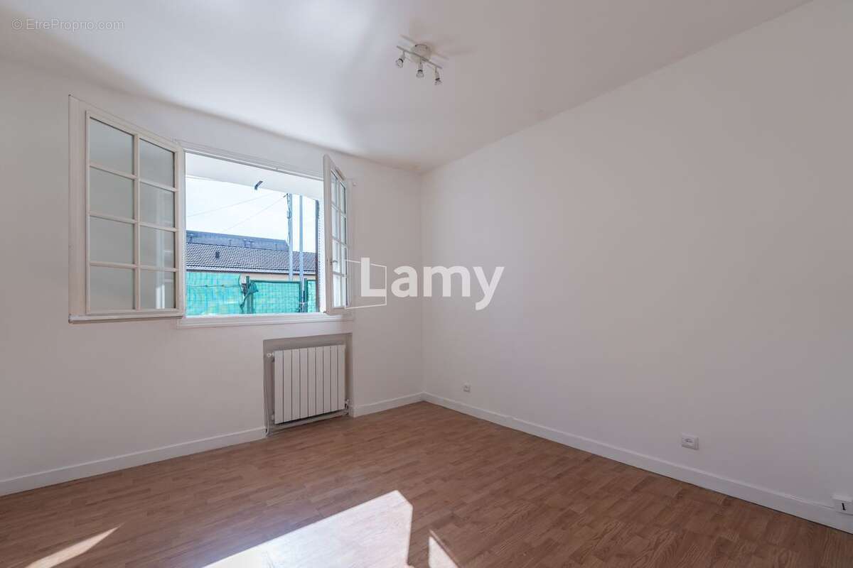 Appartement à CHAMPIGNY-SUR-MARNE