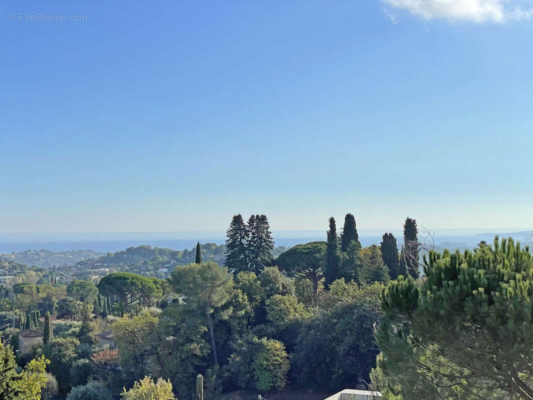 Appartement à VENCE