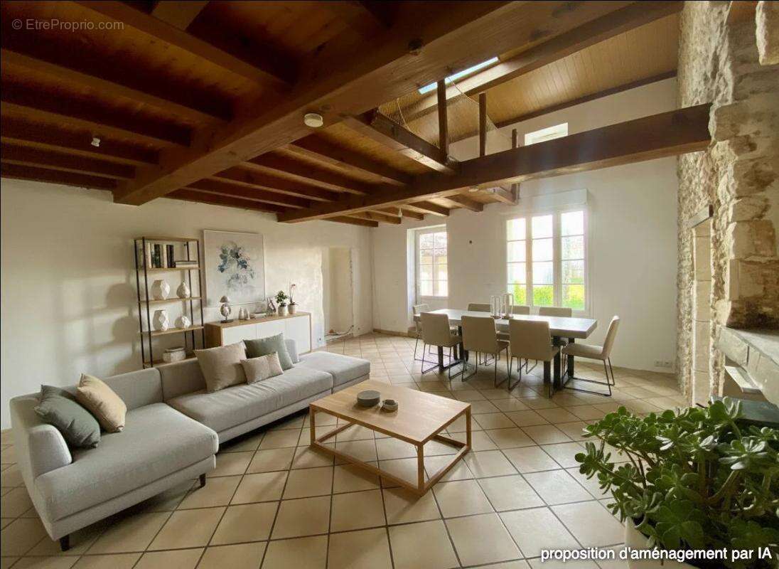 Maison à BOURCEFRANC-LE-CHAPUS