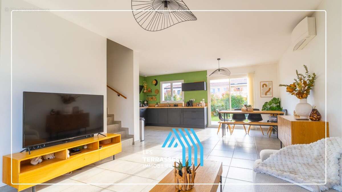 Maison à MONTELIMAR