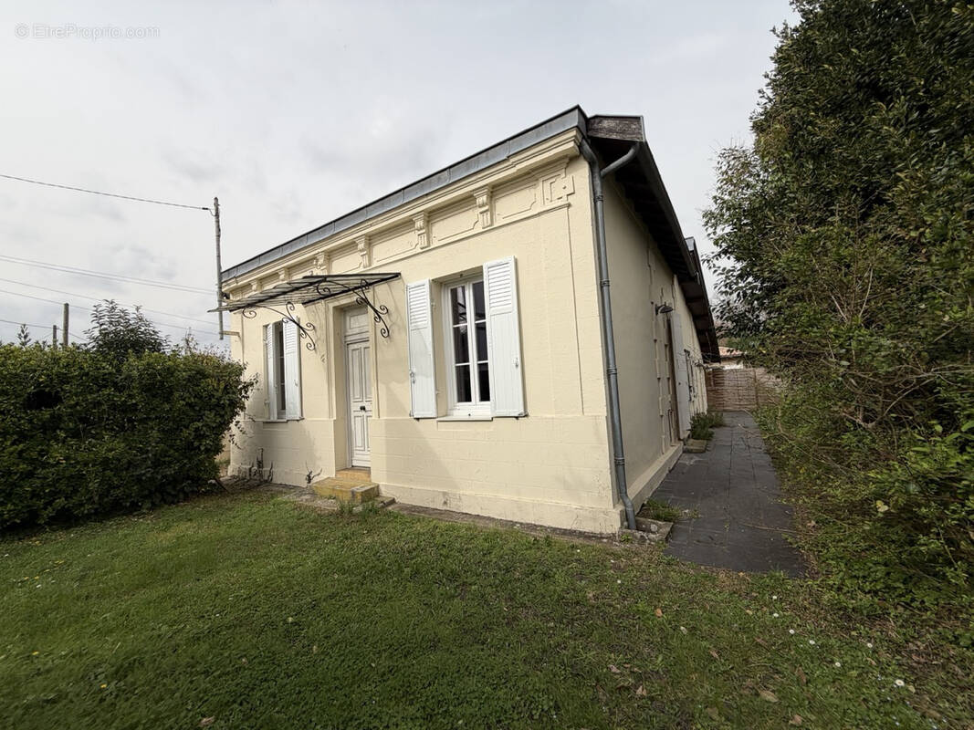 Maison à LE TAILLAN-MEDOC