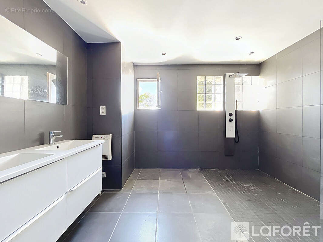 Maison à MAUREILHAN