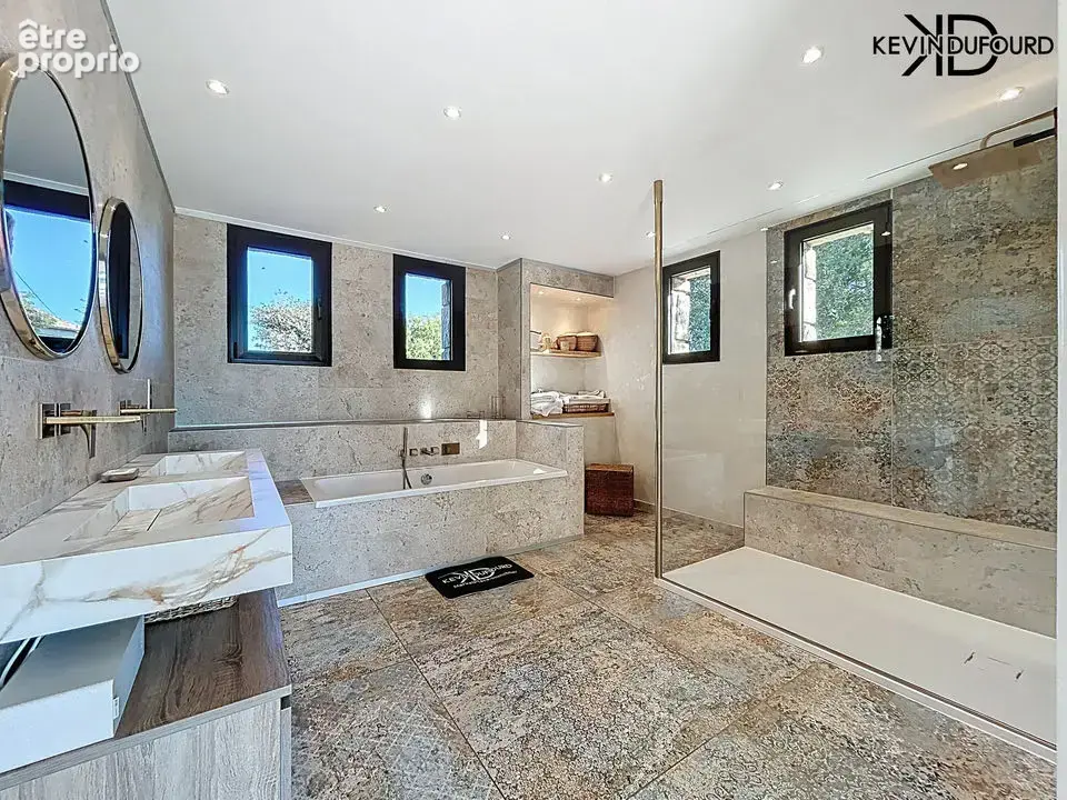 Maison 14 pièces 432 m² à vendre à Saint-Etienne-De-Fontbellon (07200) - photo 8