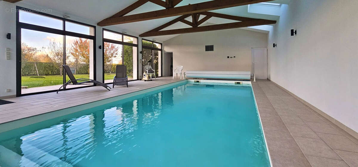 Maison à CHERMIGNAC