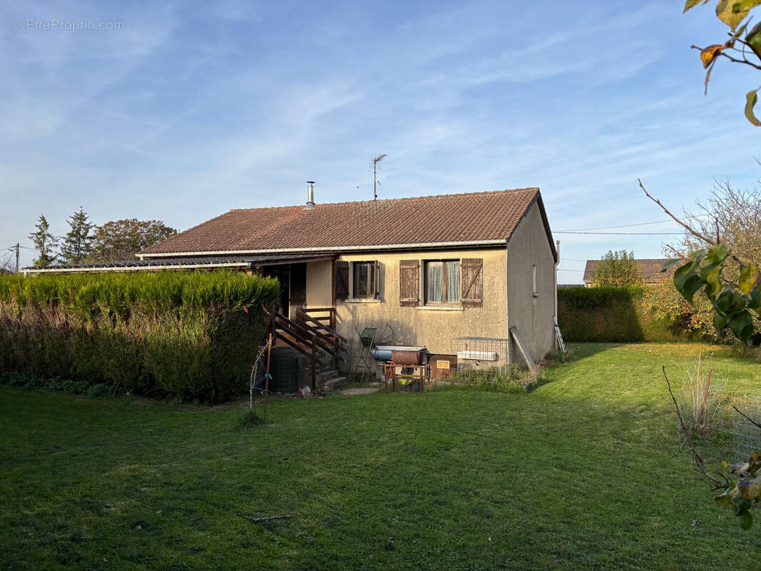 Maison à VILLOTTE-SUR-AIRE