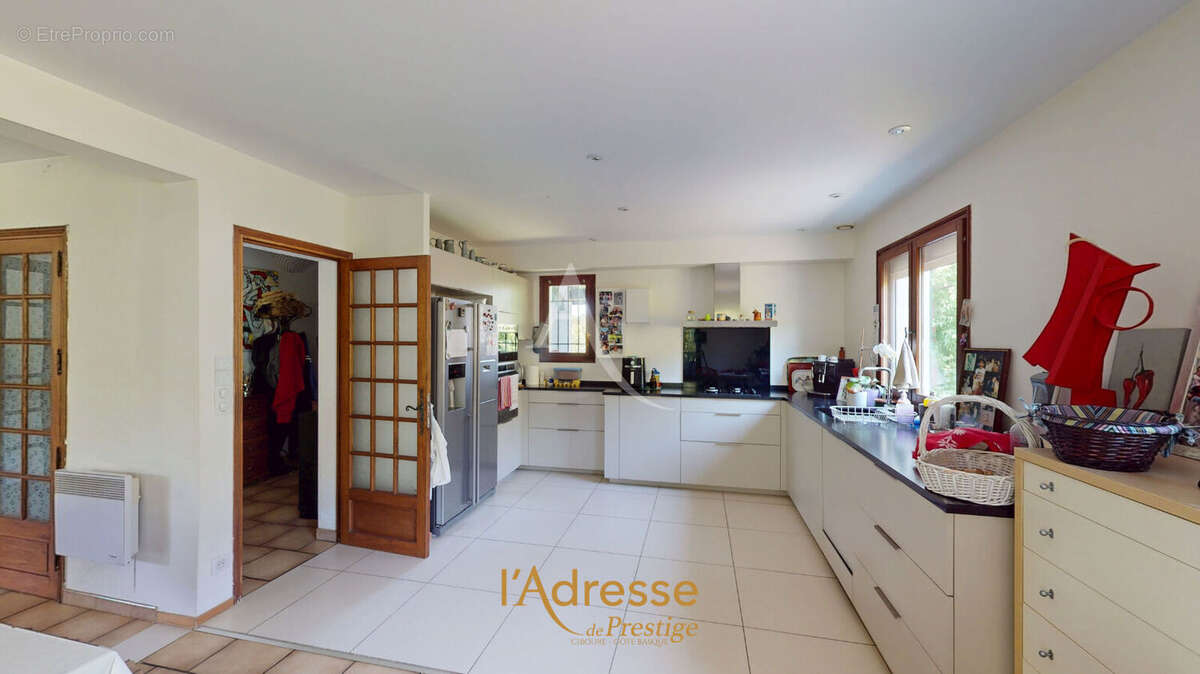 Maison Ascain 5 pièce(s)  plain-pied de 137 m2 - photo 4