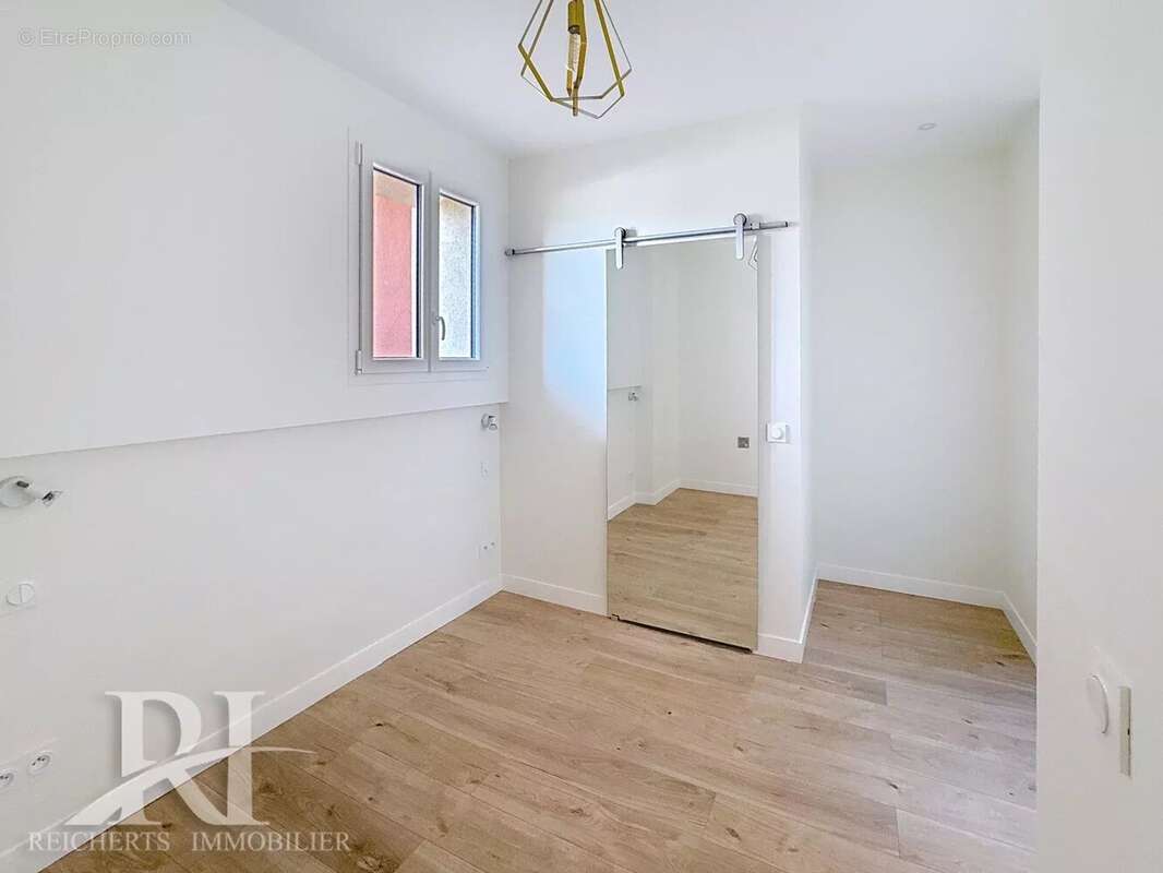 Appartement à MANDELIEU-LA-NAPOULE