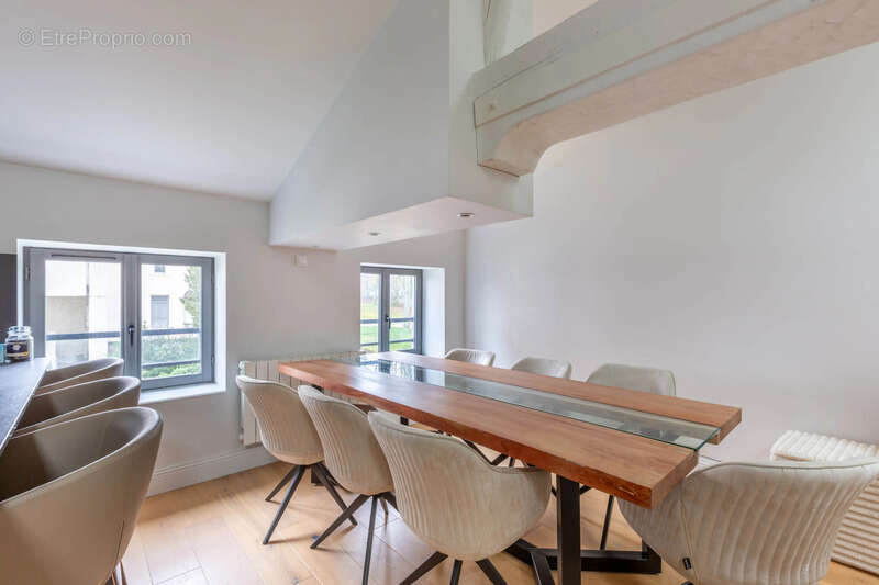 Appartement à CHAMPAGNE-AU-MONT-D'OR