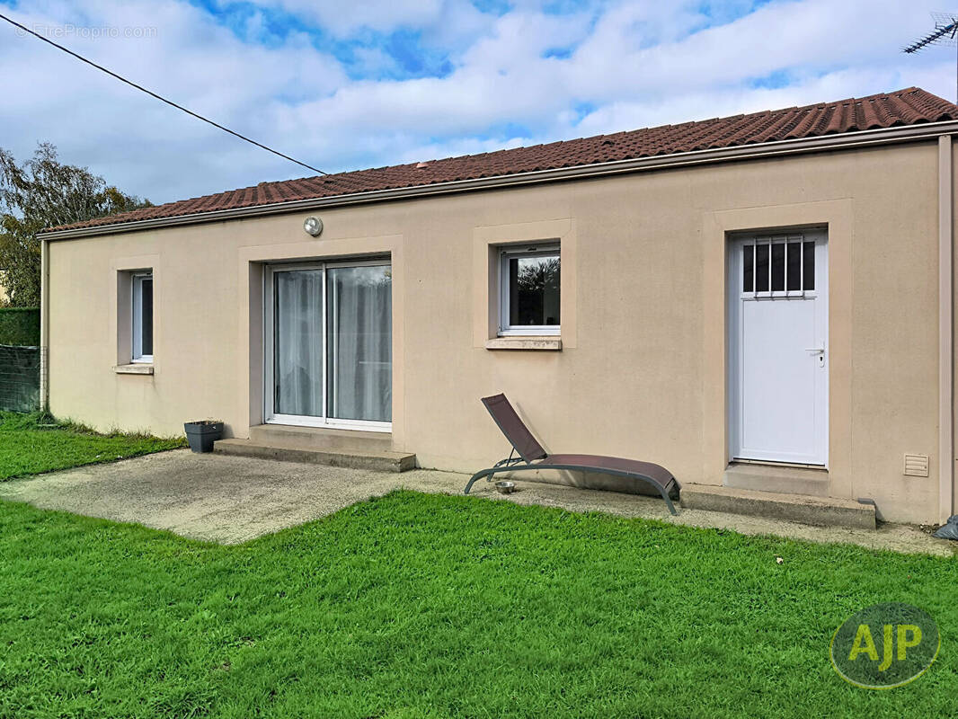 Maison à TREIZE-SEPTIERS